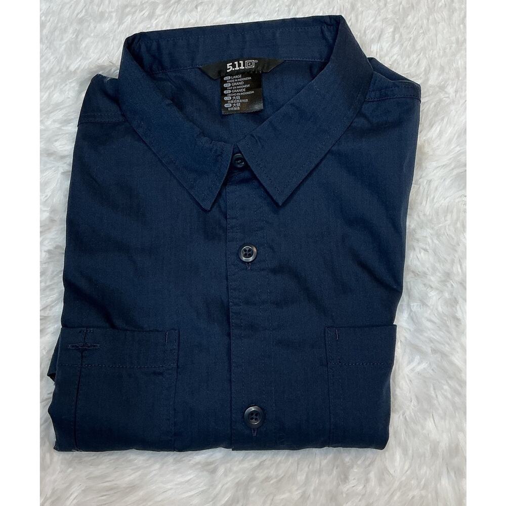 511 Men’s Tactical Button Down Lg Navy Blue Short Sleeved Shirt